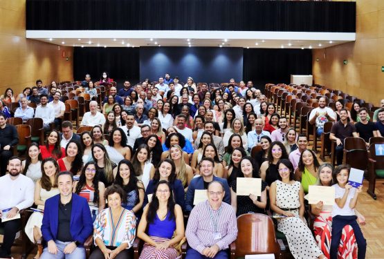 Risoleta forma mais 28 residentes em evento na UFMG